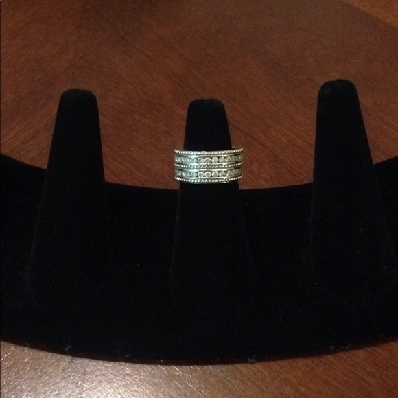 Ring Display/Holder - Picture 2 of 2